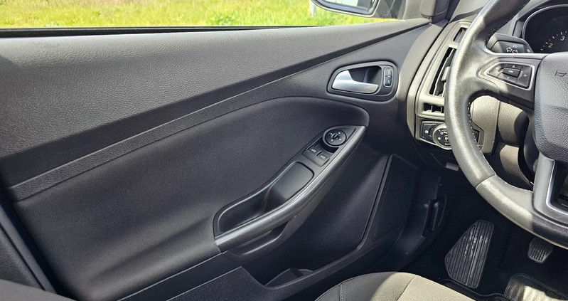 Ford Focus cena 36900 przebieg: 126196, rok produkcji 2015 z Ostrów Lubelski małe 301